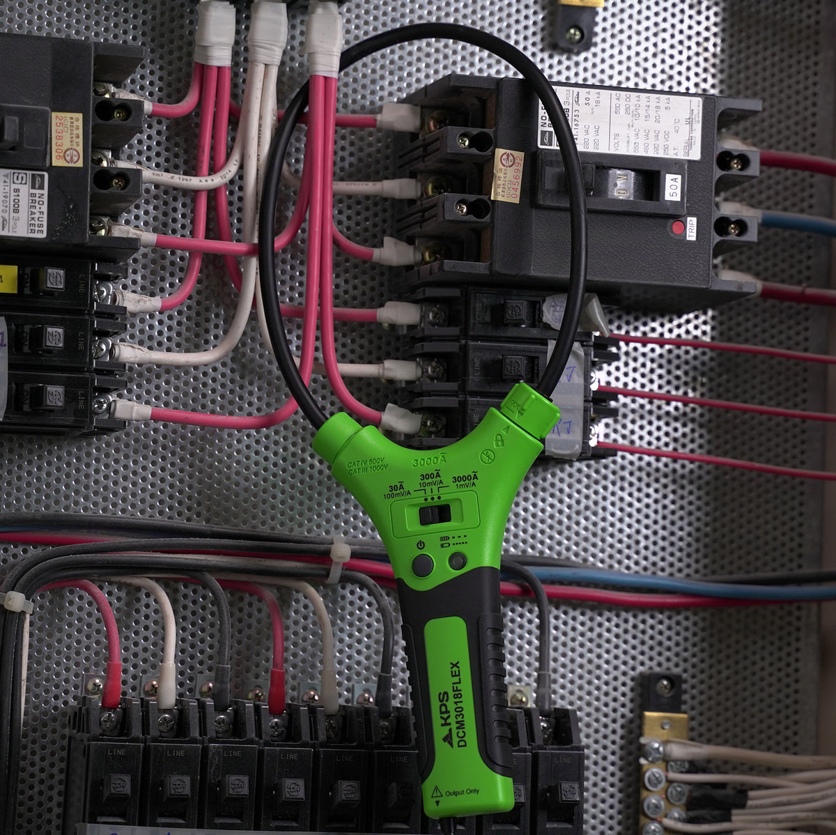 Pinza amperimétrica con sonda flexible KPS DCM3018